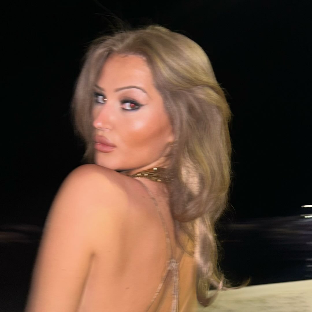 Instagram Profilbild von fiolasylaj