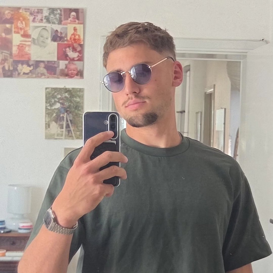 Instagram Profilbild von _simonblm_