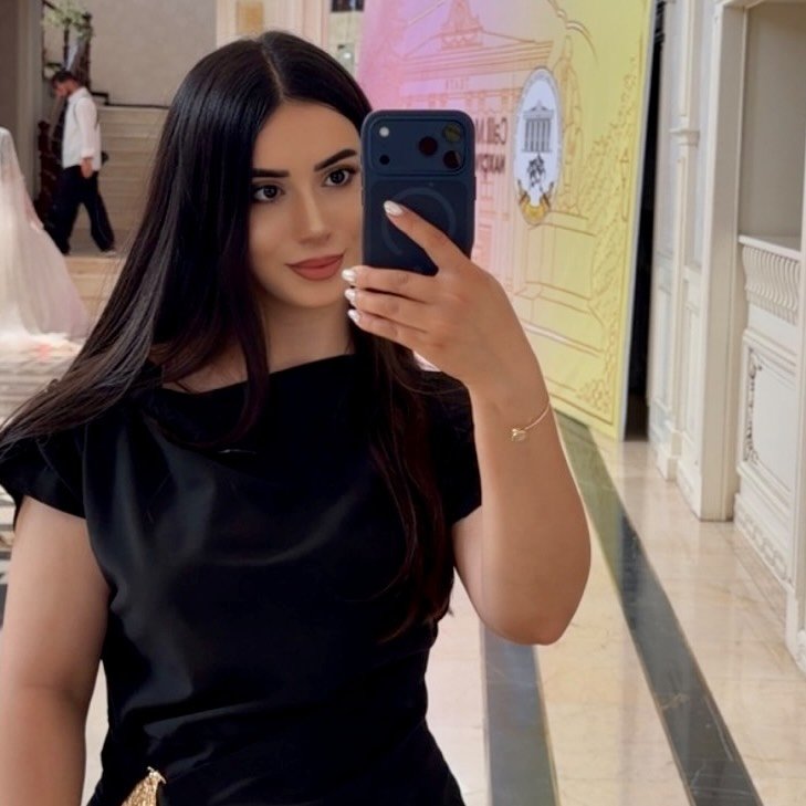 Instagram Profilbild von nezrinqafarli