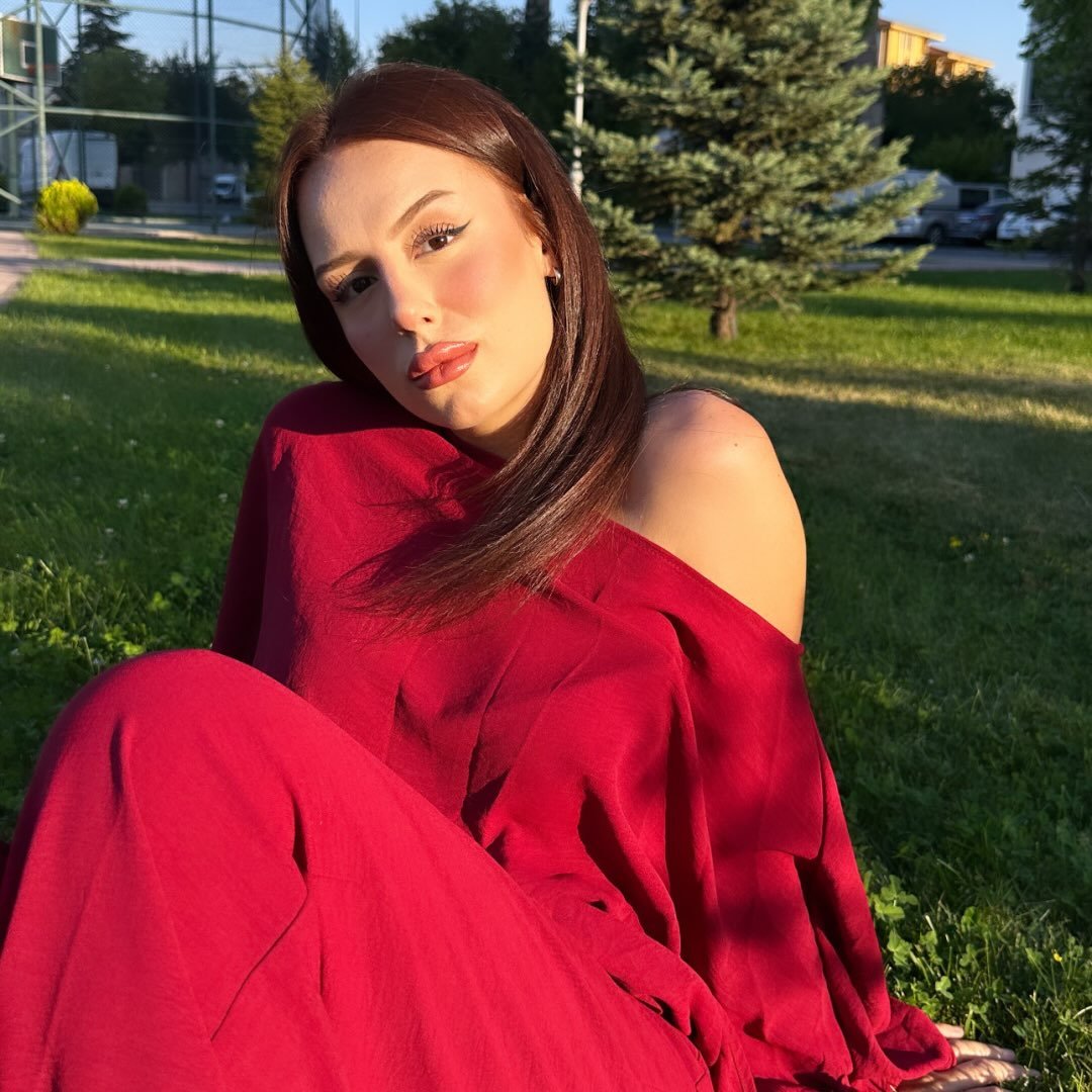 Instagram Profilbild von esmakha03