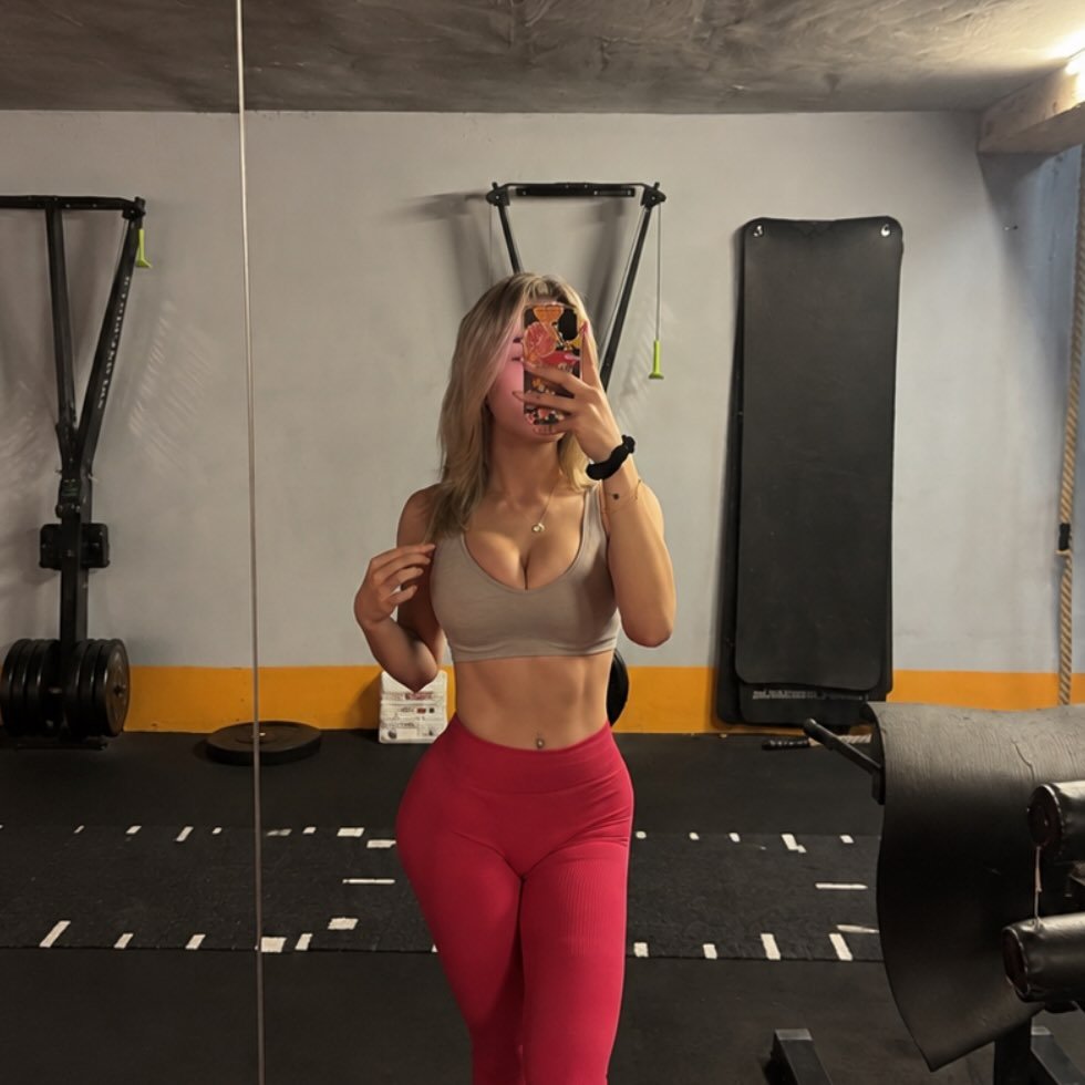 Instagram Profilbild von _.ninica_
