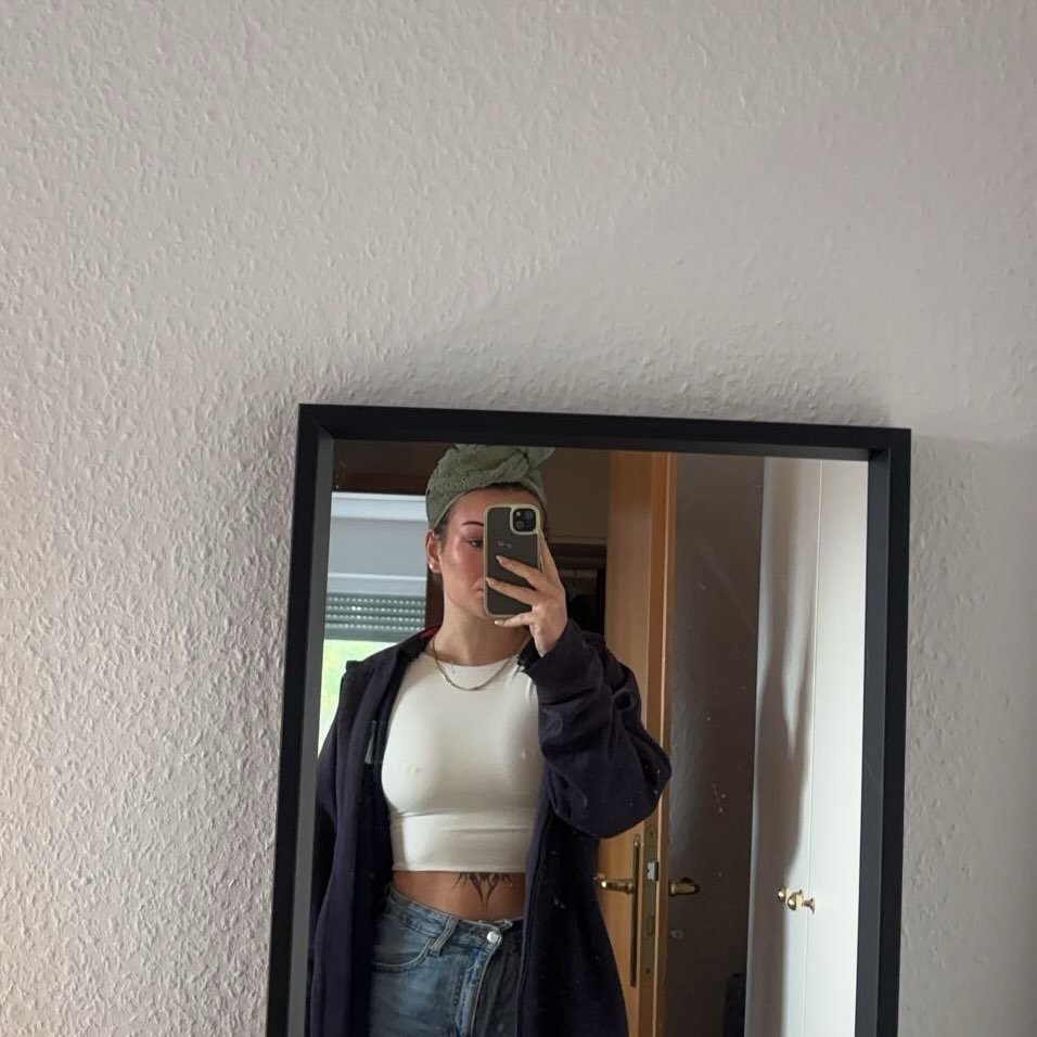 Instagram Profilbild von laaaura.sch