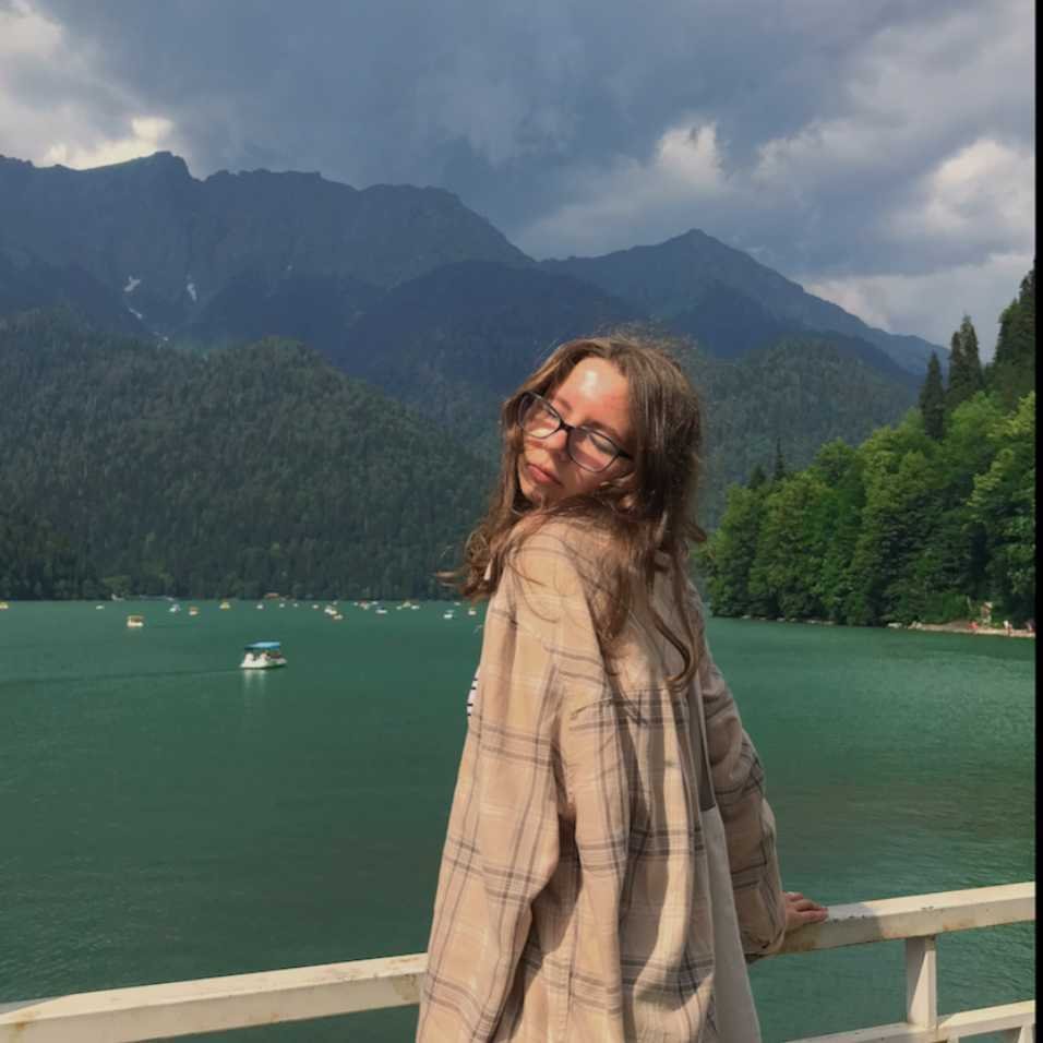 Instagram Profilbild von alina.faiz_
