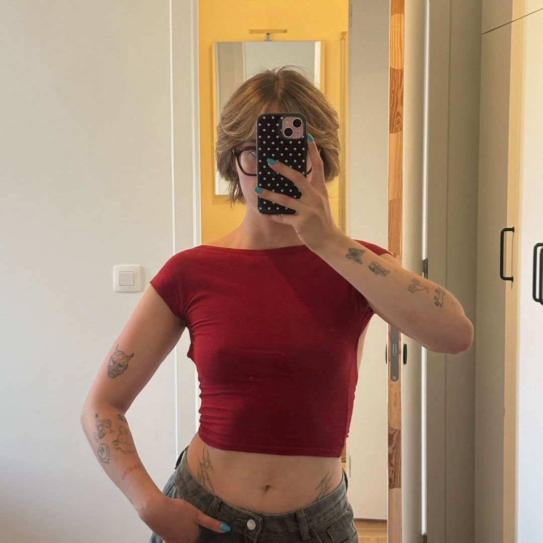 Instagram Profilbild von larastruyven_