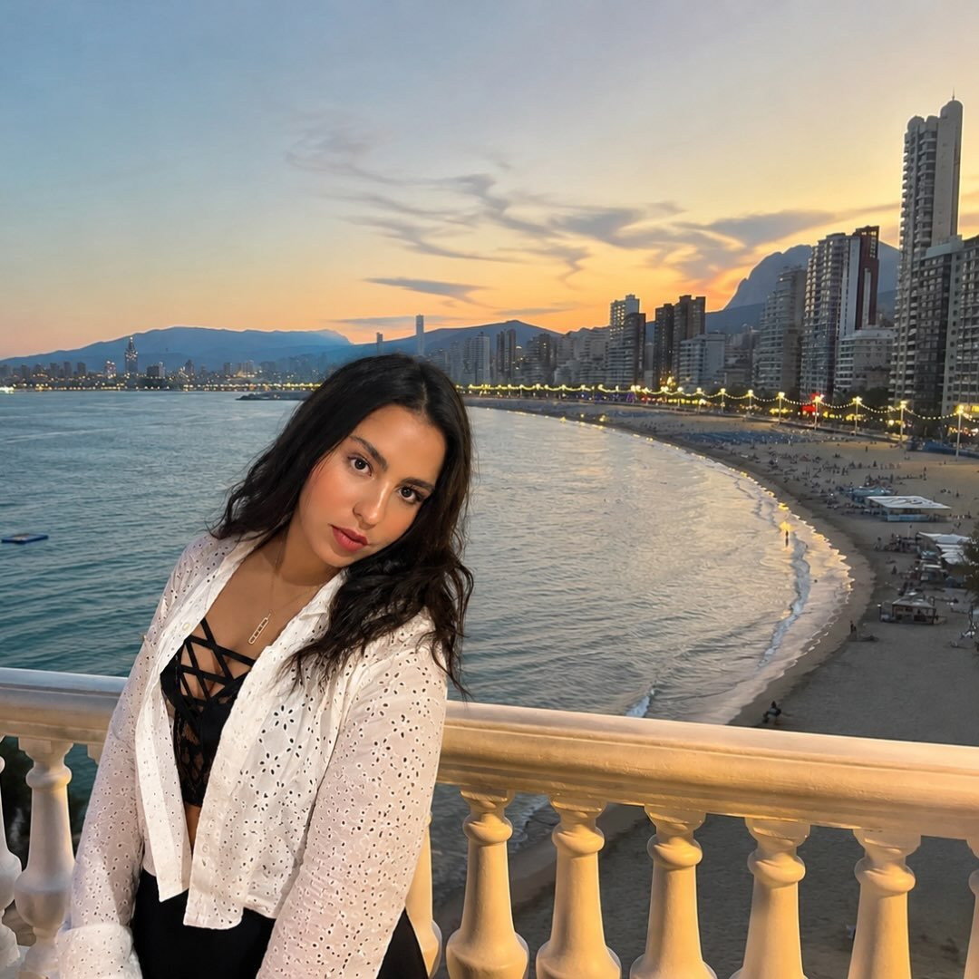 Instagram Profilbild von mounaziani