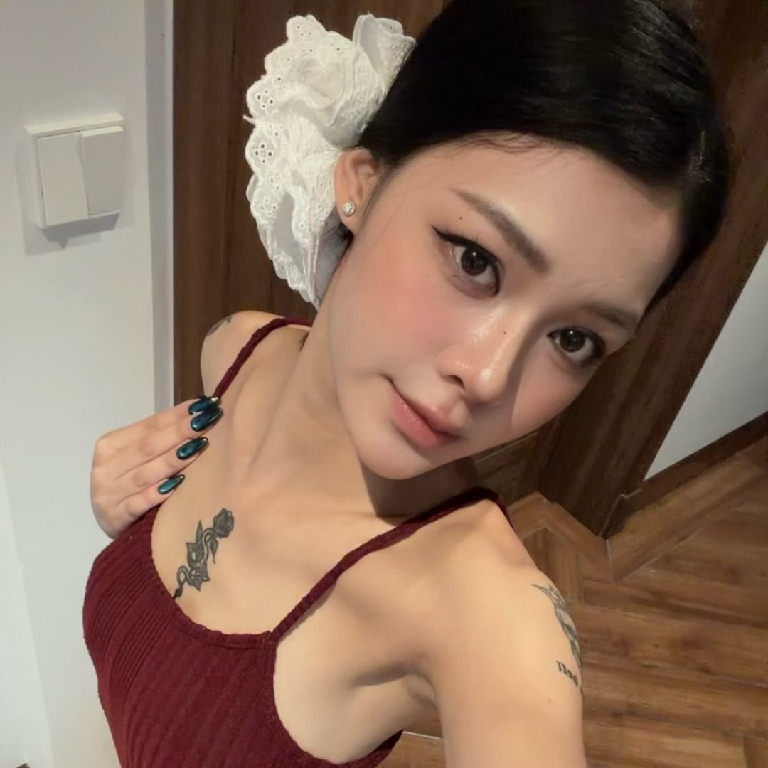 Instagram Profilbild von velvet.rosee01