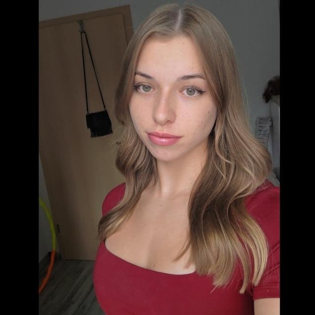 Instagram Profilbild von chxntxl_sxphie__