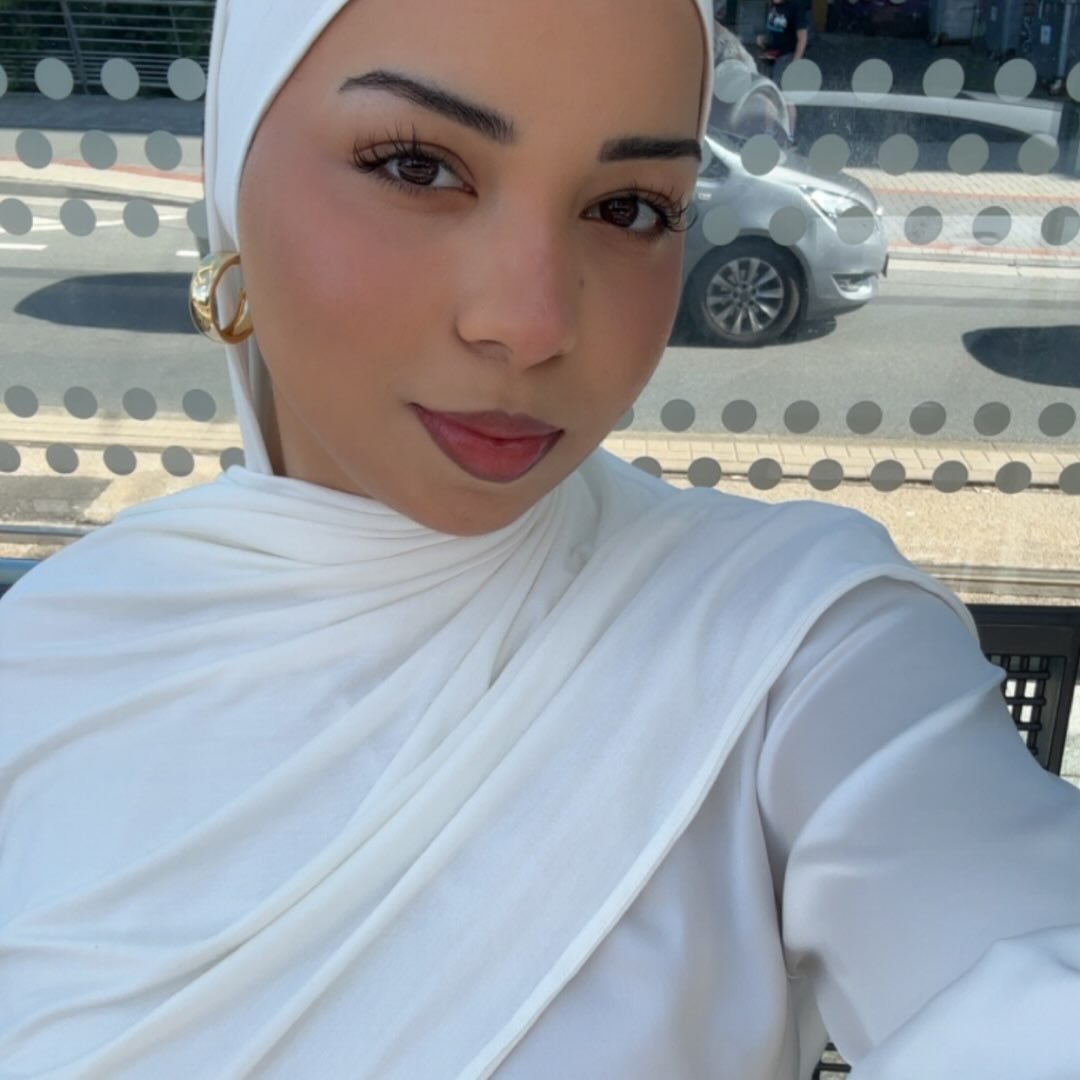 Instagram Profilbild von nourbendhiaef