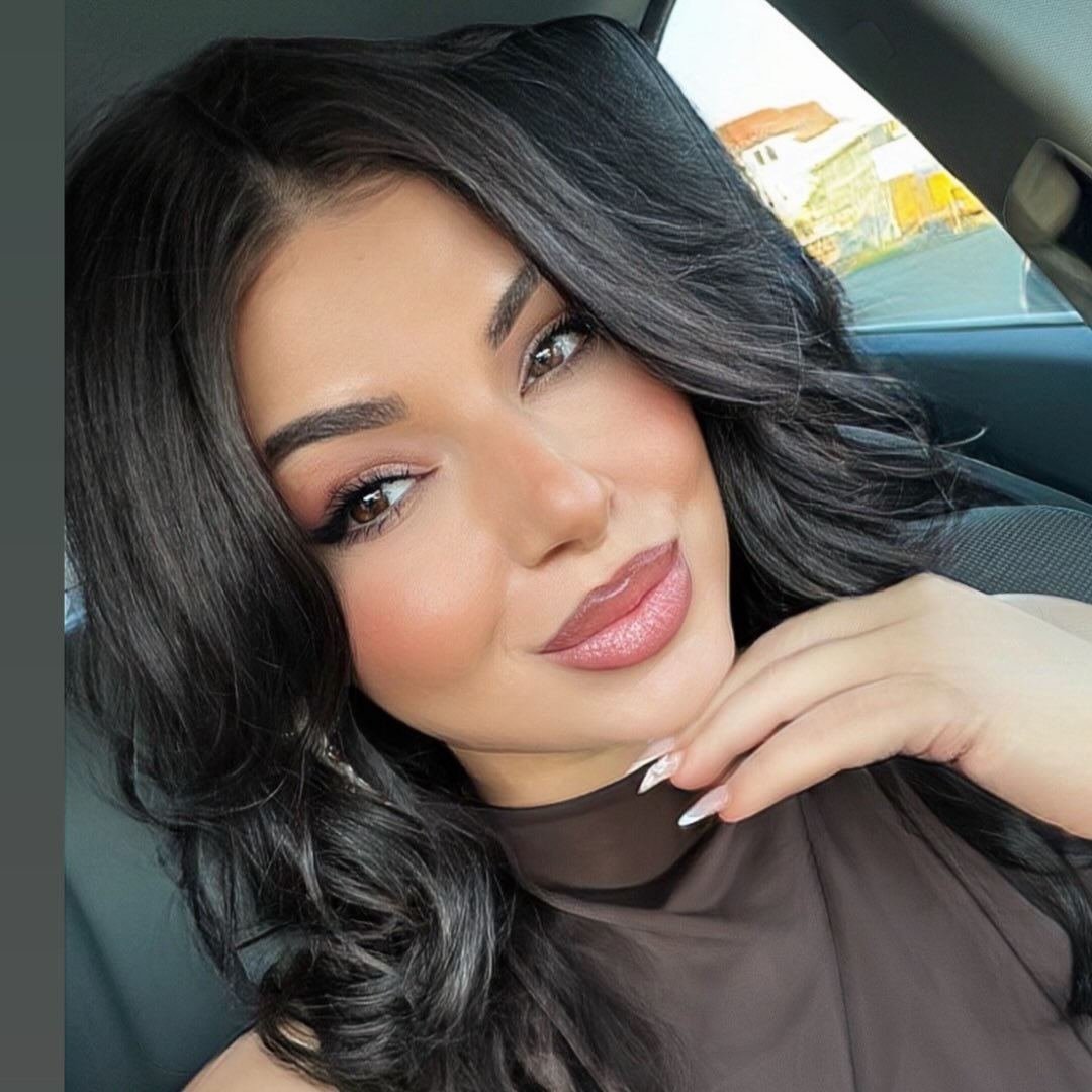 Instagram Profilbild von monazekaj
