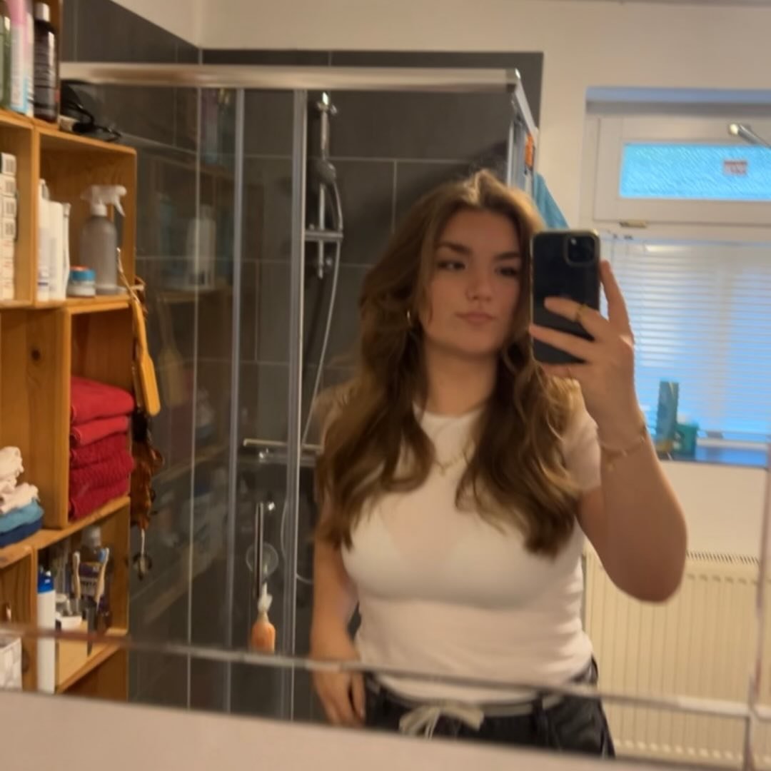Instagram Profilbild von rowena_nora