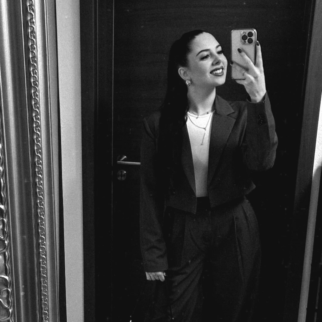 Instagram Profilbild von laura.brdl