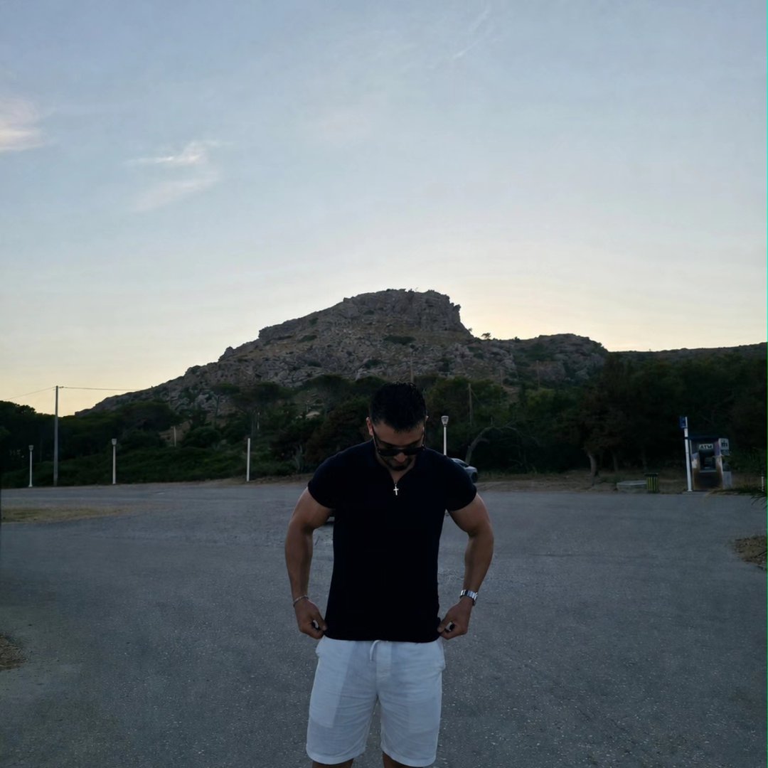 Instagram Profilbild von _artin03
