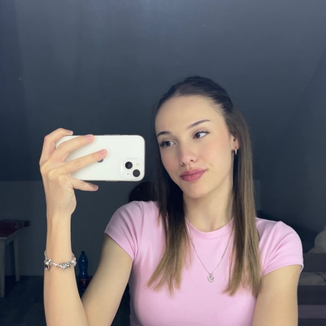 Instagram Profilbild von _yamkovaaa