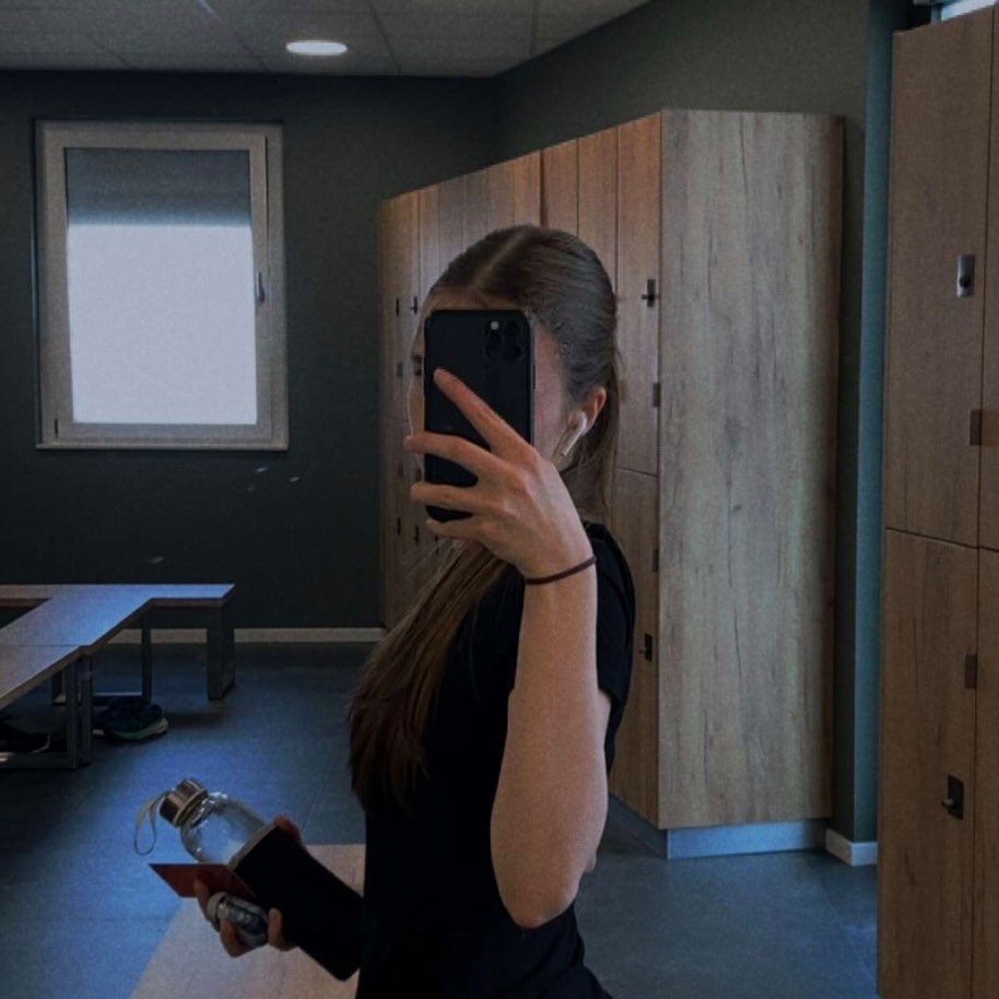 Instagram Profilbild von carinas.prvtshiit