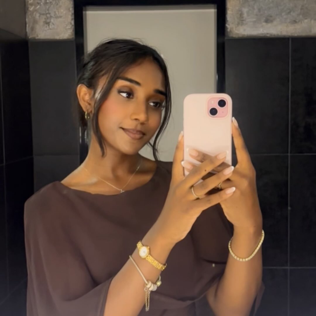Instagram Profilbild von thivyyah