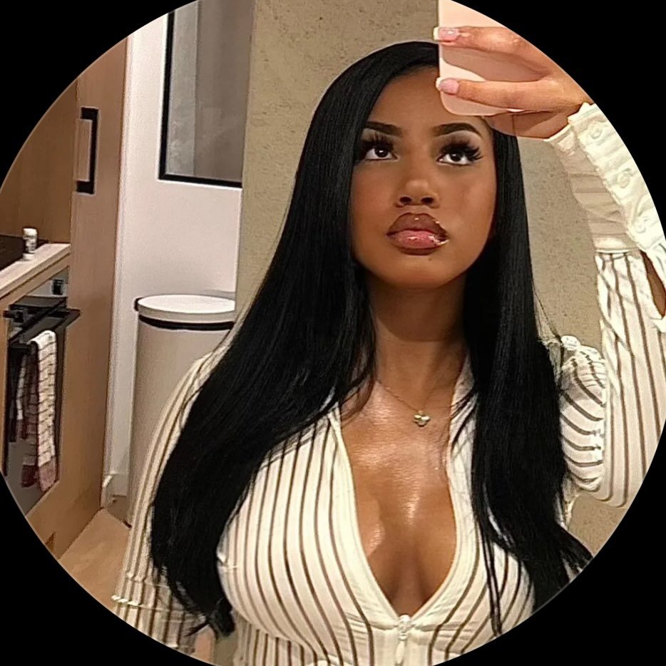 Instagram Profilbild von ashleykiaara