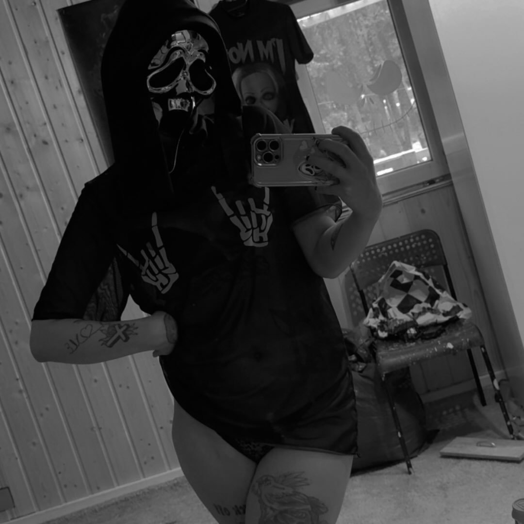 Instagram Profilbild von ghostwifeey666