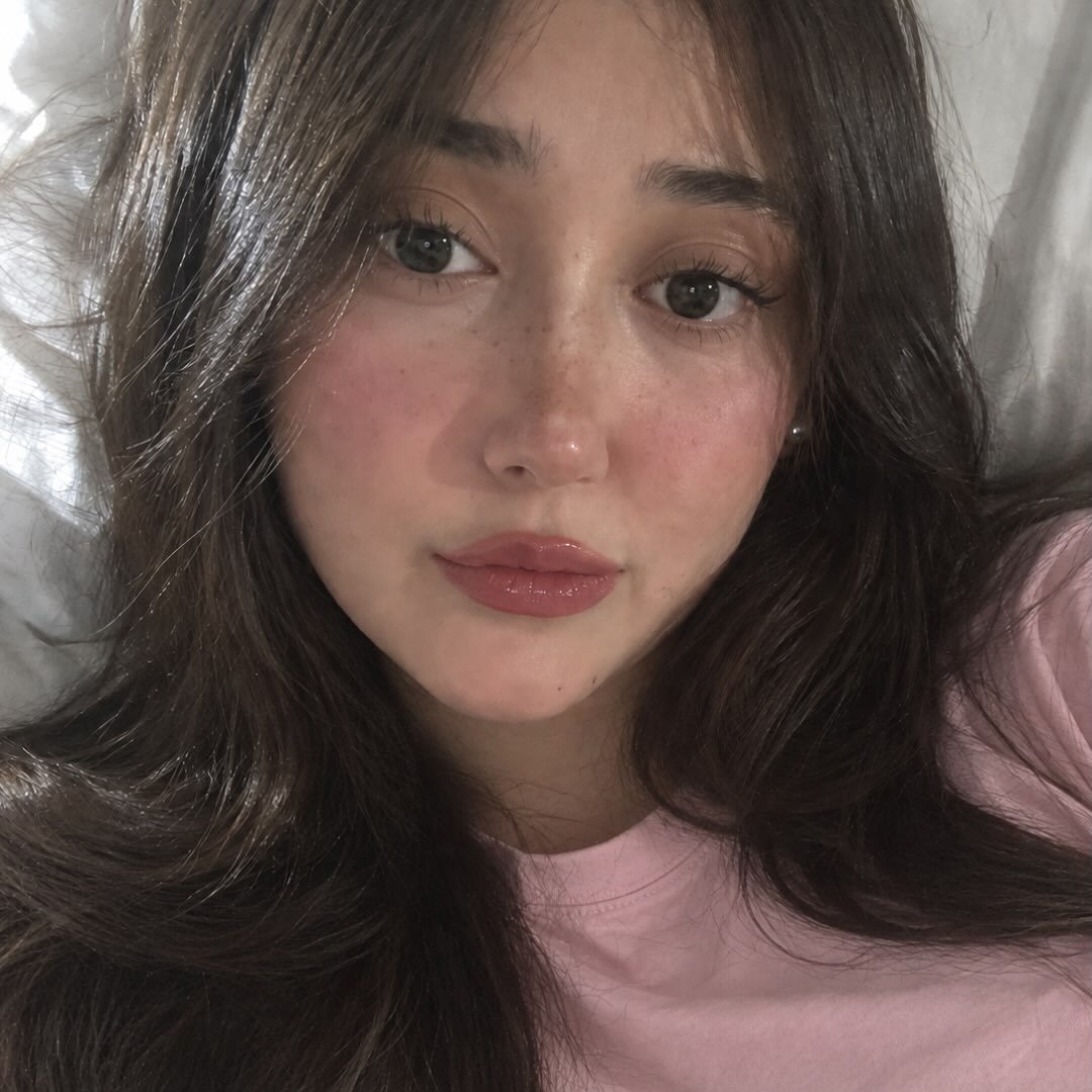 Instagram Profilbild von minakhavariii