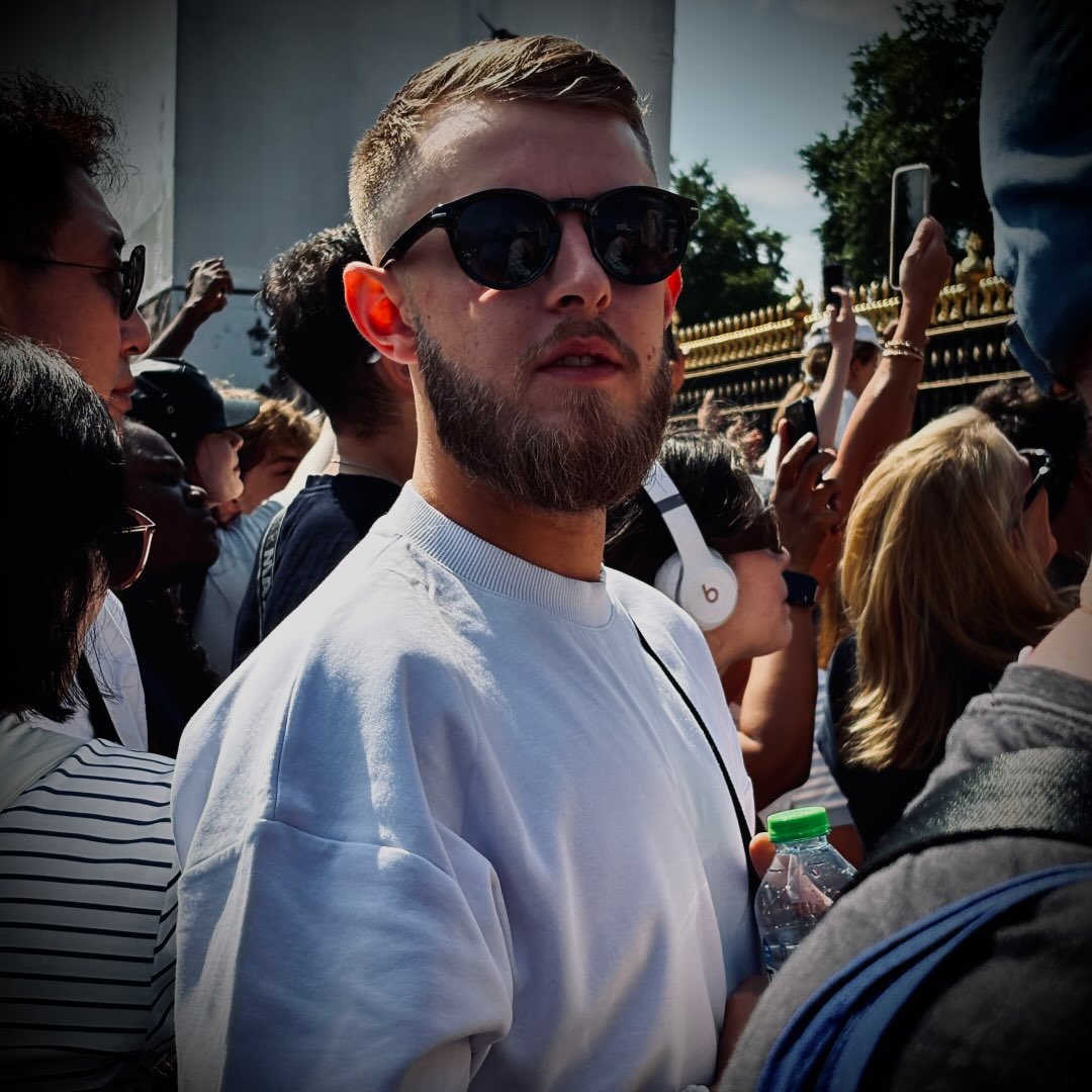 Instagram Profilbild von adambrs__