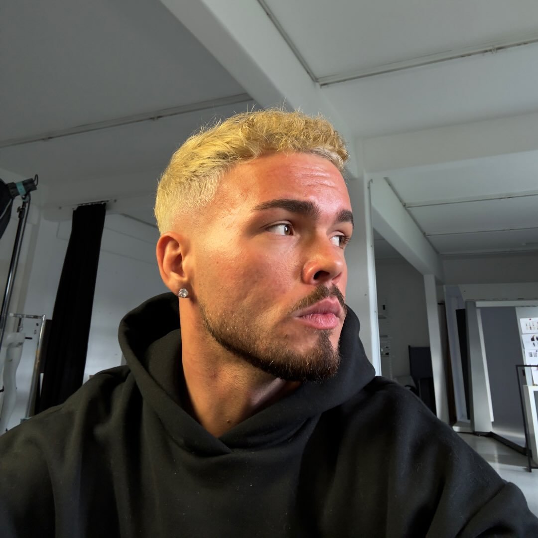 Instagram Profilbild von adrianalb23