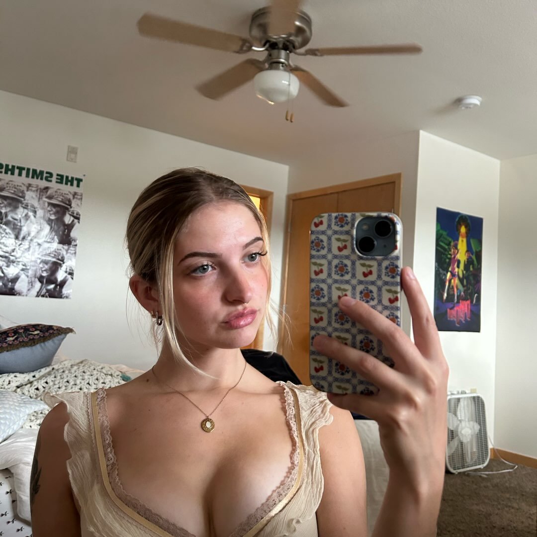 Instagram Profilbild von reganrose_j