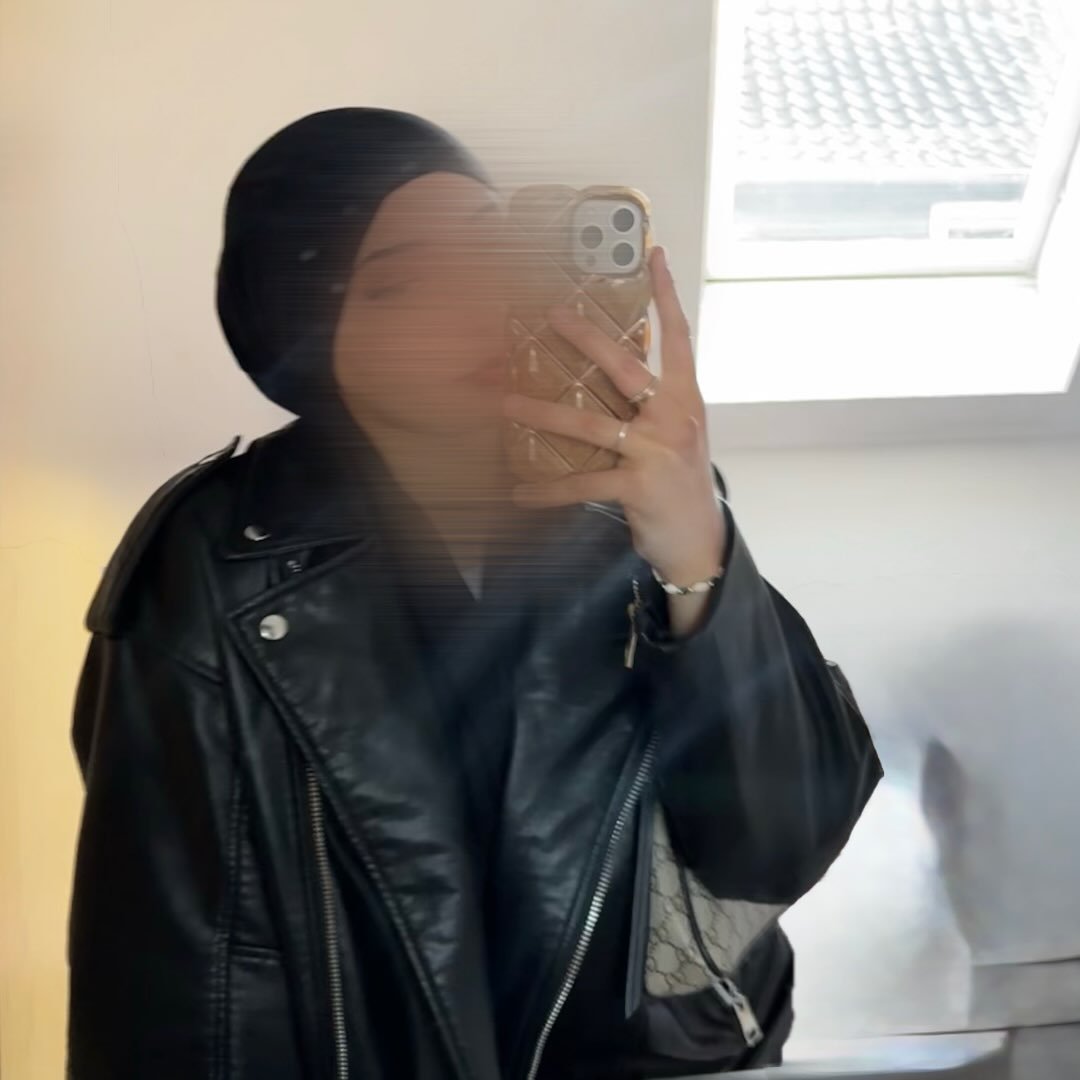 Instagram Profilbild von khadijauzb_._