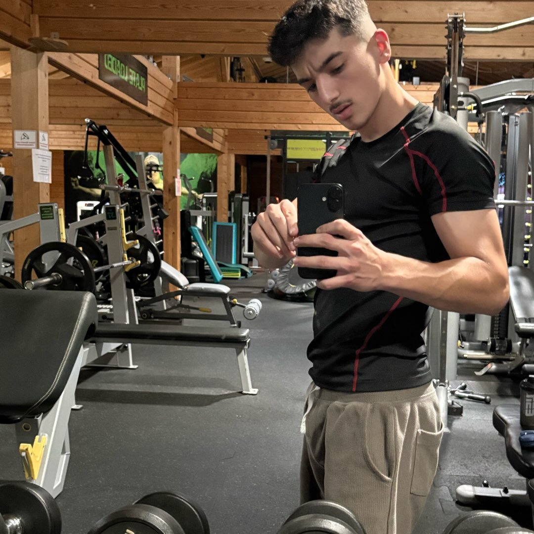 Instagram Profilbild von s.kaan_208
