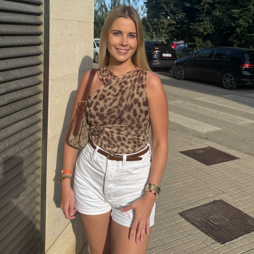 Instagram Profilbild von eleniimarie