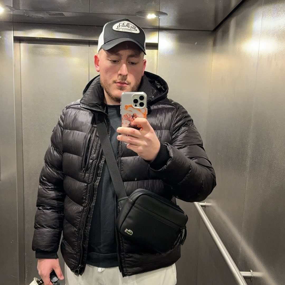 Instagram Profilbild von _yvsf1
