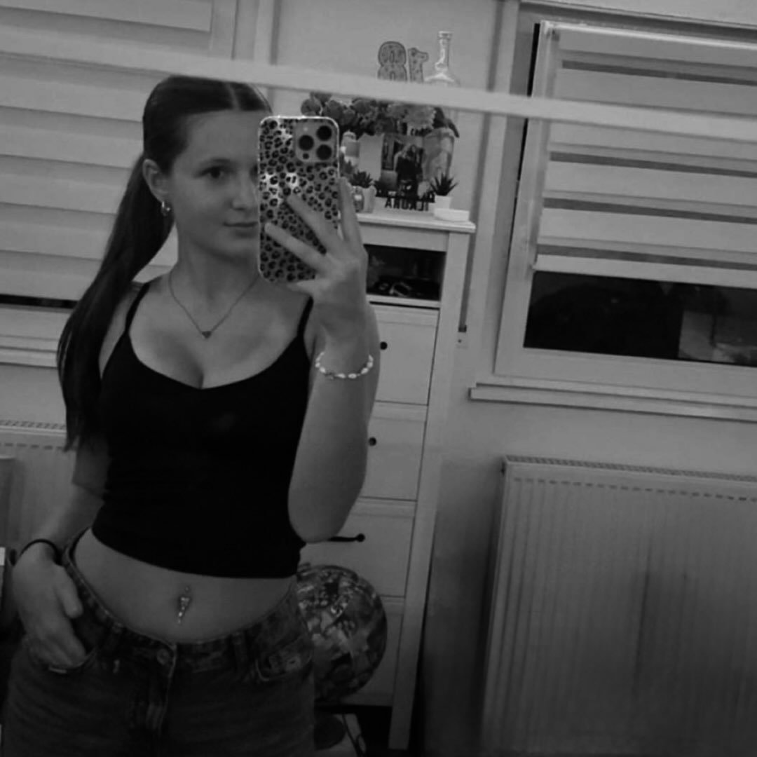 Instagram Profilbild von laura.x235