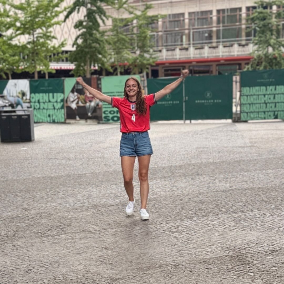 Instagram Profilbild von laura_rstrn