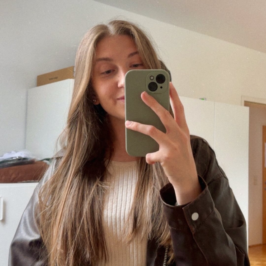 Instagram Profilbild von juuulia_ro