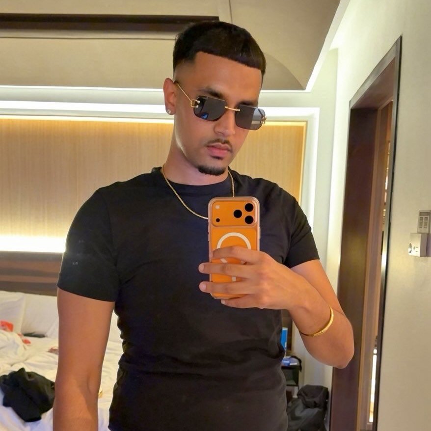 Instagram Profilbild von jshokar._