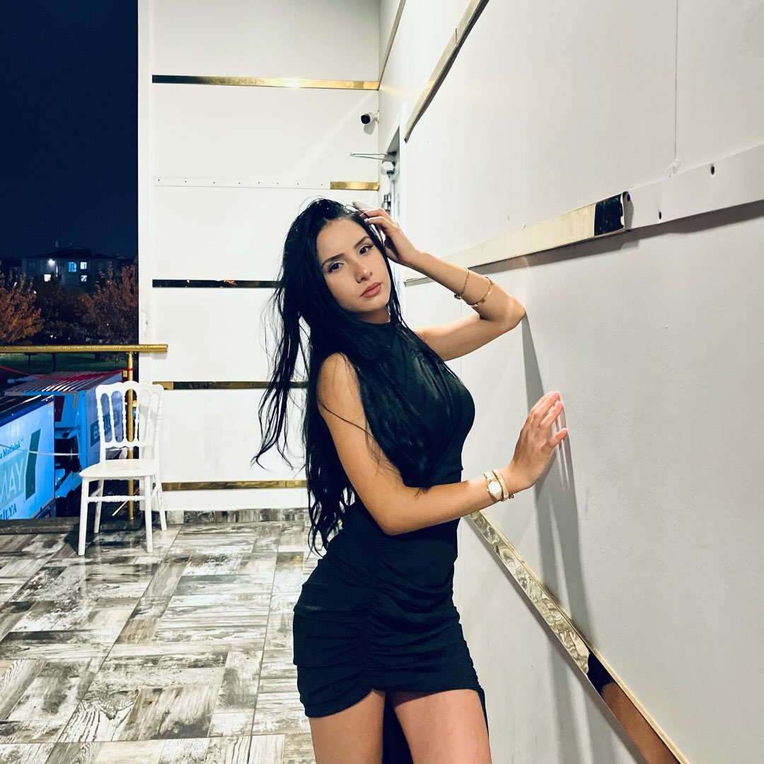 Instagram Profilbild von serr.kya5