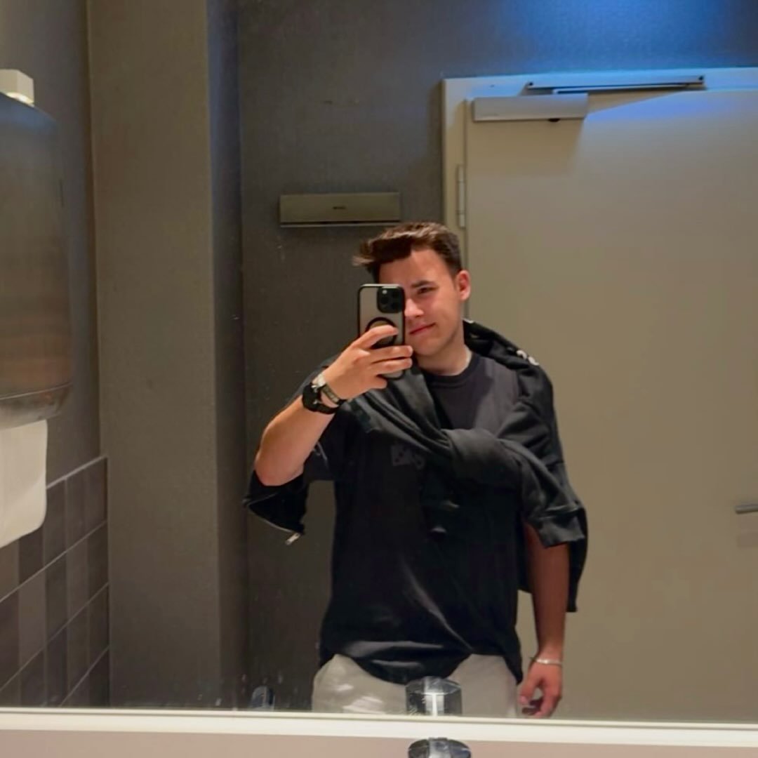 Instagram Profilbild von julian.hbl07