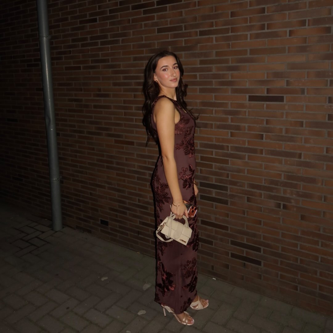 Instagram Profilbild von burcugrgll