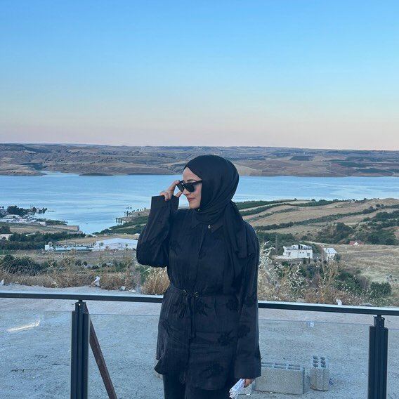 Instagram Profilbild von emine.ctn112