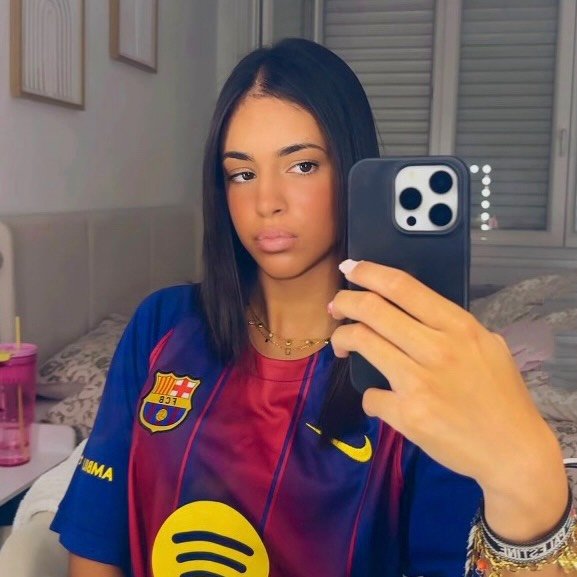Instagram Profilbild von kenza__bthr