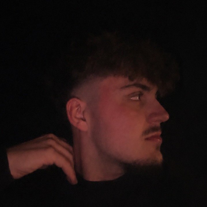 Instagram Profilbild von b6stii