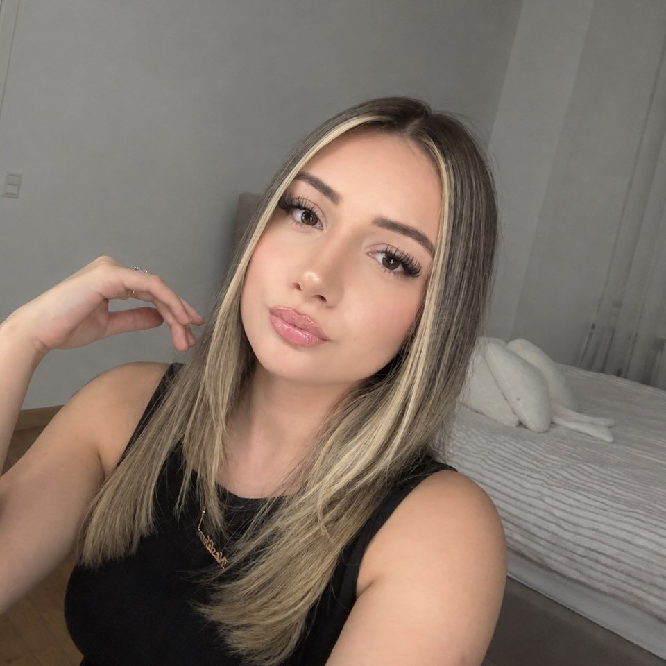 Instagram Profilbild von nesli_yks