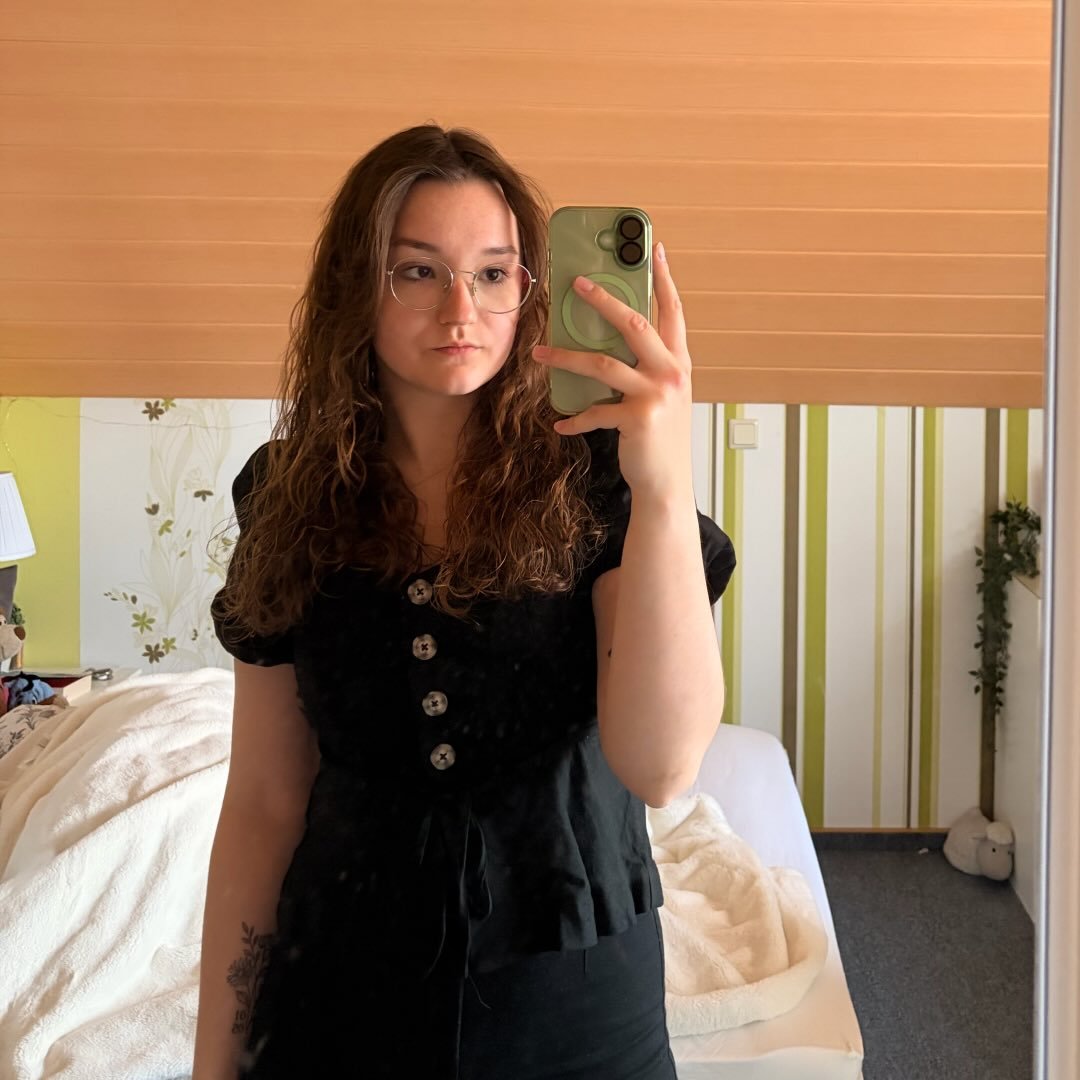 Instagram Profilbild von laura._nx