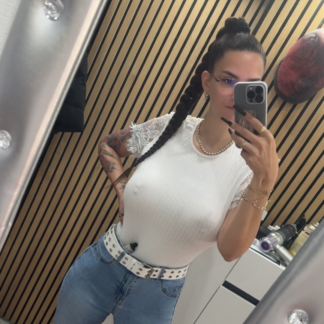 Instagram Profilbild von _velvet_michelle