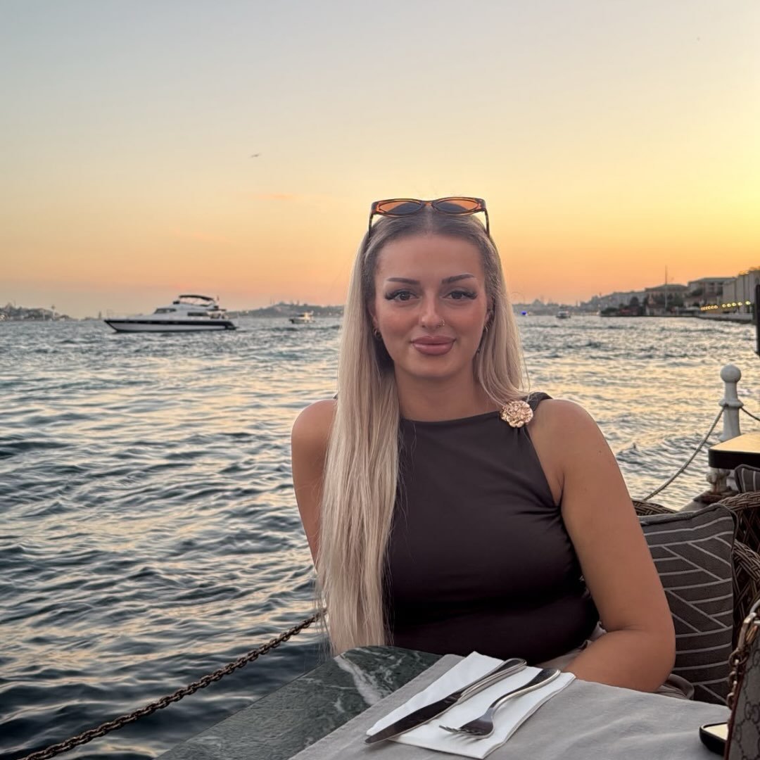 Instagram Profilbild von esraxkrk