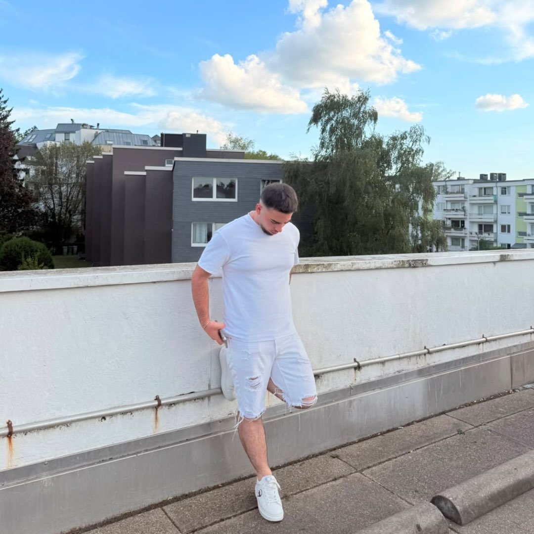 Instagram Profilbild von adrian.haxhiuu