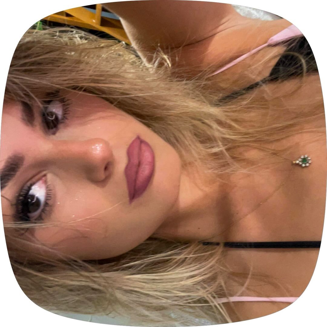 Instagram Profilbild von _vivian_sv3