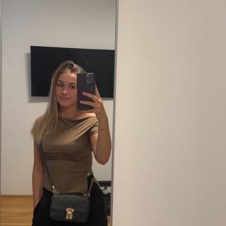 Instagram Profilbild von adeeelisaaa