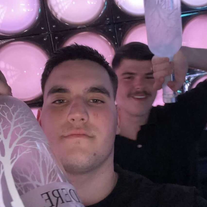 Instagram Profilbild von amirhdzcc