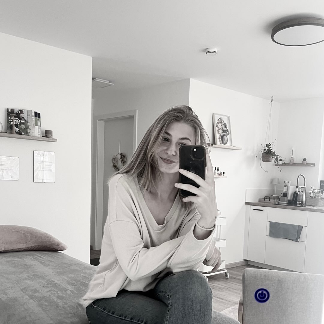 Instagram Profilbild von laura.foe_