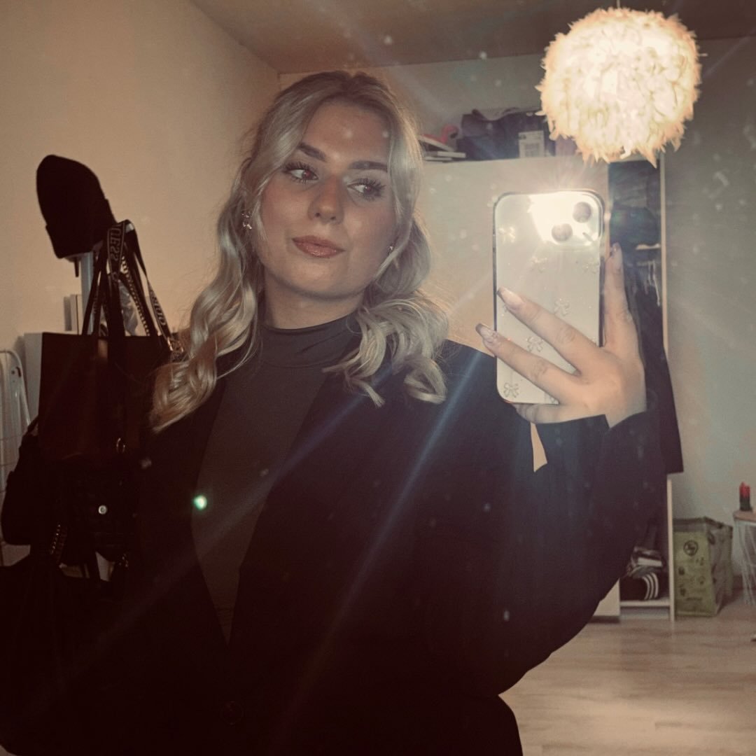 Instagram Profilbild von 03neellee