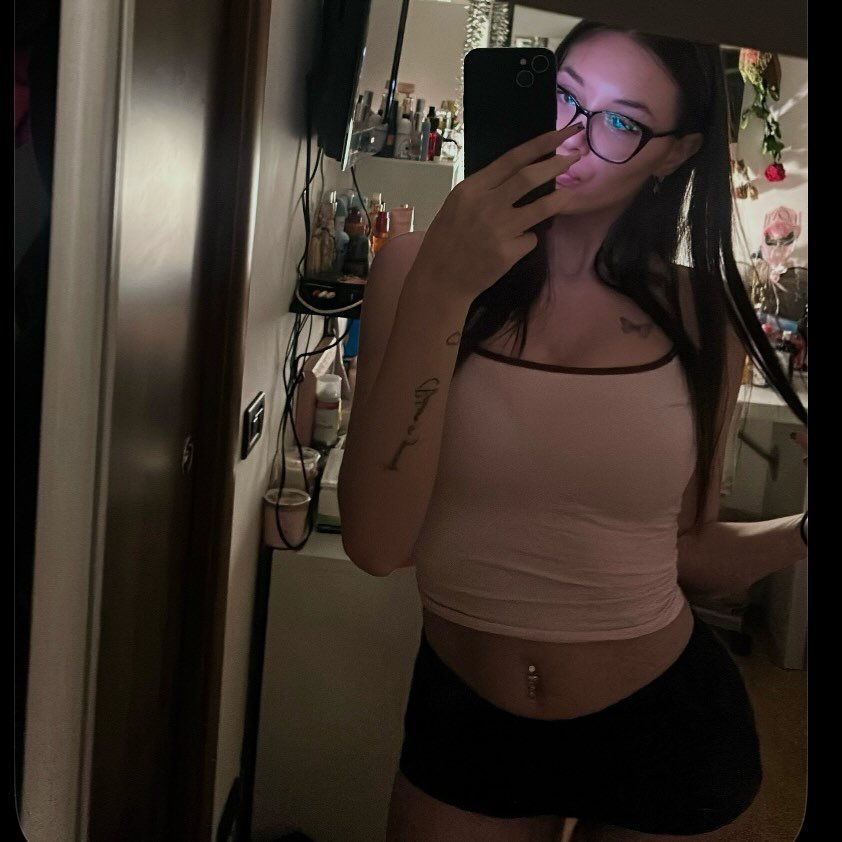 Instagram Profilbild von aangi.privvvv